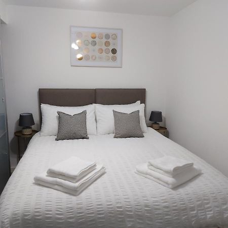 Lovely 1-Bedroom Condo With Parking On Premises Minworth Zewnętrze zdjęcie
