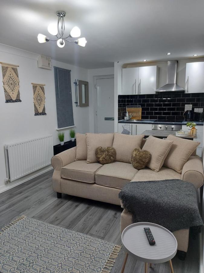 Lovely 1-Bedroom Condo With Parking On Premises Minworth Zewnętrze zdjęcie